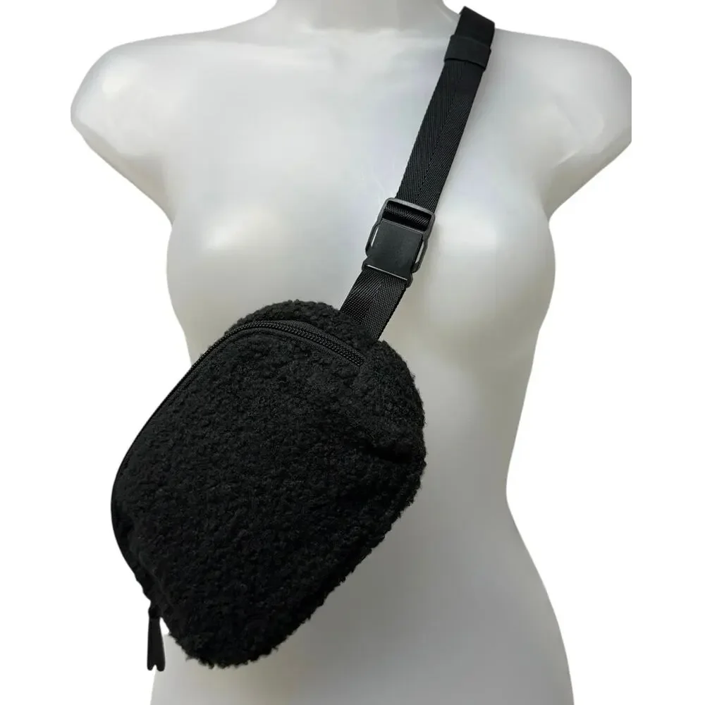 Vera Bradley Woodward Black Sherpa Fleece Small Belt Bag Fanny Pack Crossbody